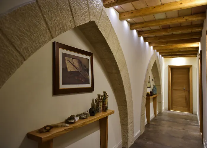 Kete Deluxe Bed & Breakfast 4*